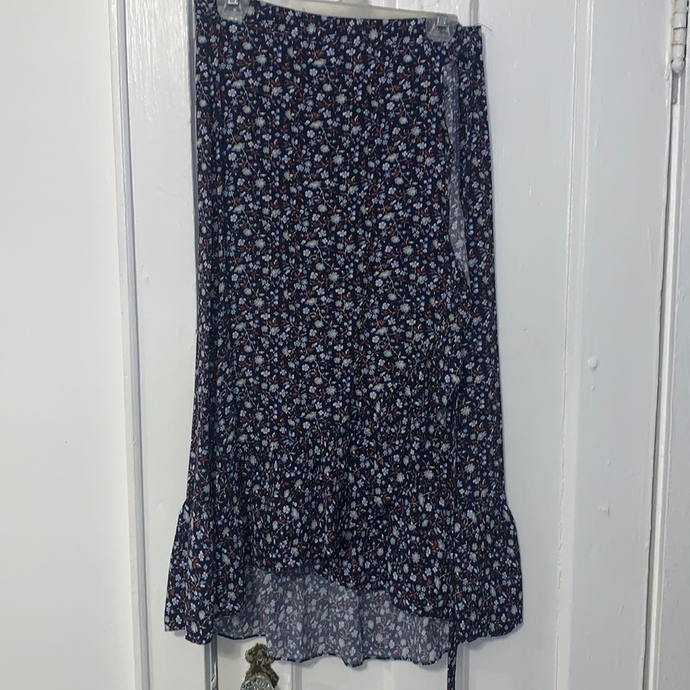 Madewell scalloped edge wrap skirt